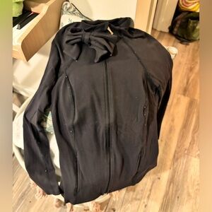 Elegant Black Women's Top with Bow Detail